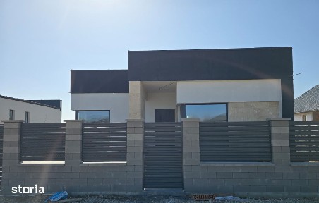 Casa 4 Camere | Gata de mutare