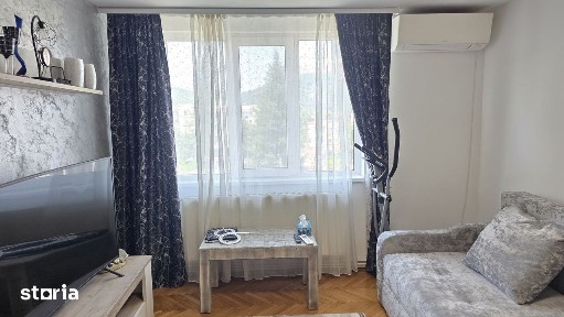 Vand apartament 3 camere in Deva, Piata Victoriei, mobilat, utilat