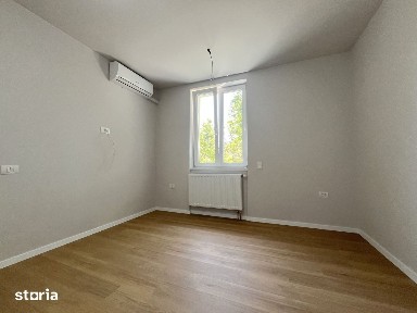 Apartament cu 3 camere de închiriat, zonă ultracentrală