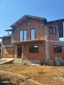 De vanzare casa P+1, din caramida, teren de 860mp. Pret 55000euro