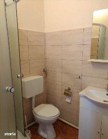 Vând apartament semicentral