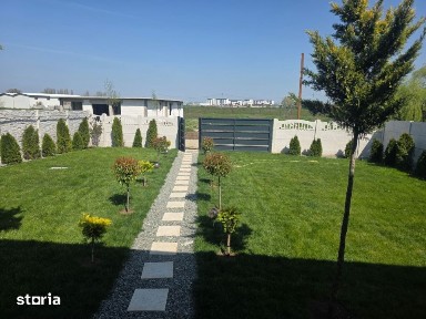 Casa complet mobilata, parter, 126 mp, 400 mp curte, zona Metro