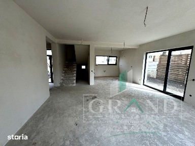 OPORTUNITATE! Casa individuala | 4 camere | 3 bai | Garaj | Teren 450