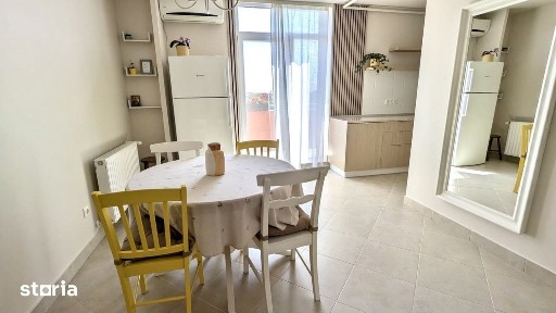 Penthouse 3 Camere, 2 bai, decomandat, 100 mp utili - Zona Aradului