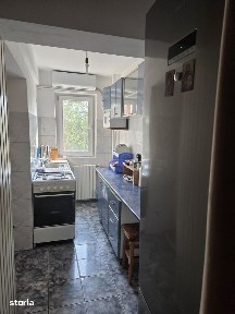 Apartament 3 camere etaj 3 Strada Tineretului