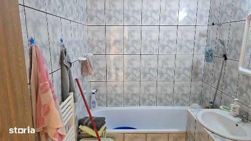 Vand apartament 2 camere decomandat in Deva, zona I Corvin