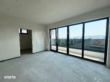 Casa 5 camere de vanzare in Floresti