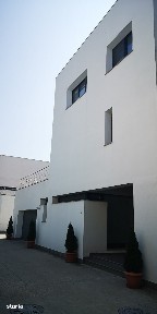 Gated Community! Gradina cu piscina! 4 dormitoare - Iancu Nicolae