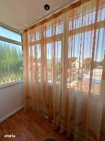De vanzare apartament 3 camere, 2 balcoane, zona Roman Voda 71900euro