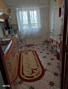 Zamca-Apartament 2 camere decomandat,centrala,69000Euro