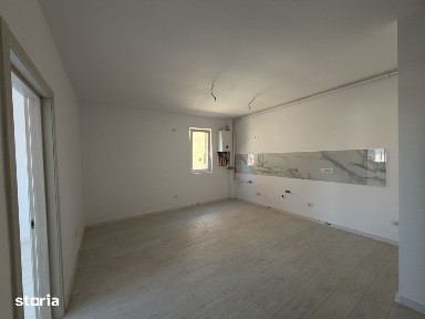 DEZVOLTATOR, 3 CAMERE LA ASFALT, GIROC