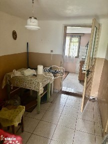Casa batraneasca zona Popa Sapca, cu teren 1335 mp