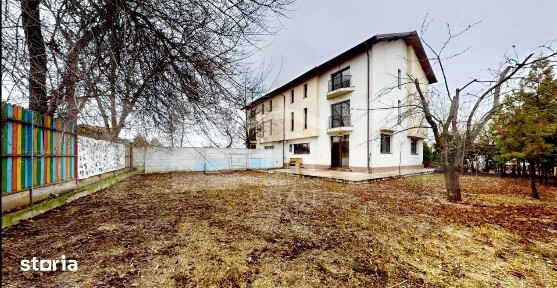 Casa P + E + M parte din duplex, 227 mp utili, 571 mp teren, zona Snag