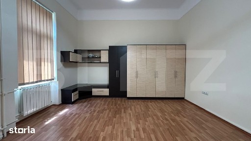 Apartament 2 camere in incinta Palatului Stern, Centrul Istoric al Ora