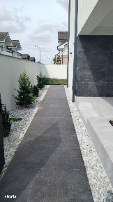 Duplex modern P+1 cu 4 camere, 3 bai - Mosnita Noua