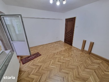 Apartament 2 camere et 1 (ACTIVITATE DE BIROU) zona Biblioteca Jud