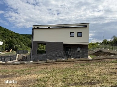 Casa cu CF semifnisata l Su 200 mp l Teren 500 mp l Zona Roata Faget