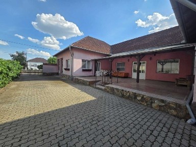 Vand casa in Misca-Jud Arad