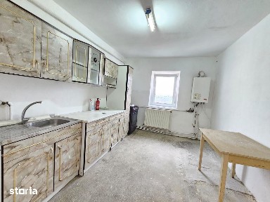 2 camere, decomandat, 60 mp, str. Victor Hugo, 2 balcoane, boxă