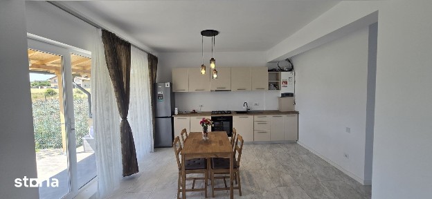 Exclusivitate-Lazu, casa 3 camere, 440mp teren, 114 mp utili, mobilata