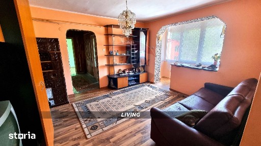 DE VANZARE: Apartament 3 camere central Cavnic | Ideal investitie