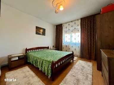 Apartament luminos 3 camere, 2 bai, parcare