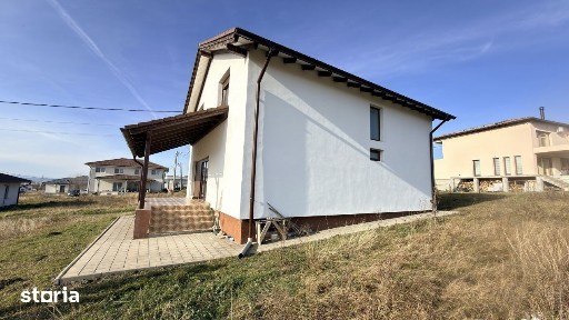 Casa 5 camere + teren 372mp cartier Bavaria