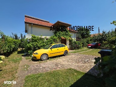 Casă cu Mansardă și ieșire la baltă, 1500 mp teren - Loc.MINERI