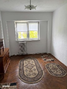 Apartament 3 camere, decomandat, etaj 3, zona Nord