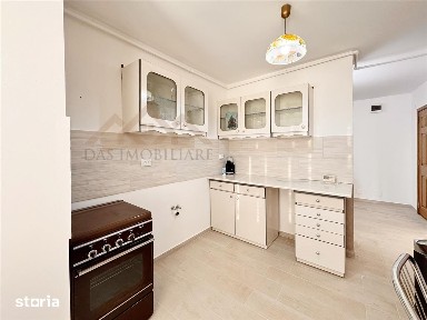 Apartament 3 camere, decomandat, etaj 4, Vlad Tepes