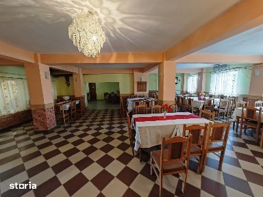 Inchiriez spatiu multifunctional, la limita orasului