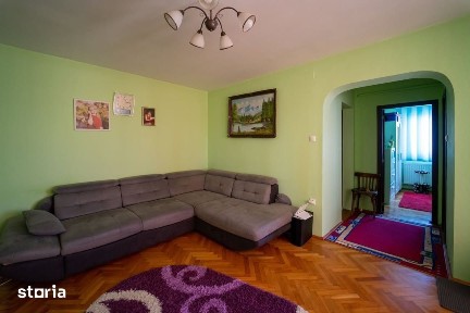 Apartament 4 camere cu centrala zona Vlaicu 69.900