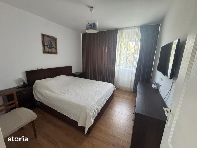 Apartament cu 3 camere, decomandat, Piata Flora
