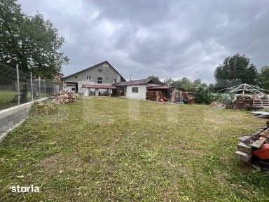 Casa individuala spatioasa + spatiu comercial, teren 3.940 mp - Live