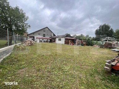 Casa individuala spatioasa + spatiu comercial, teren 3.940 mp - Live