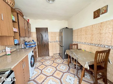 Apartament 2 camere decomandat - Strada Republicii |Etaj 3/4 | MOBILAT