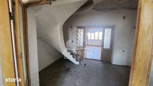 Apartament de vanzare in zona Complexului Studentesc, Timisoara,316 mp