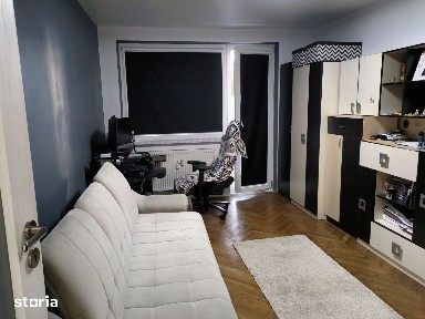 Apartament 2 camere, decomandat, etaj 2, km 0 ( cu loc parcare ).