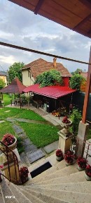 Casa + curte | Campulung Muscel | Central | 5 camere | teren 235 mp