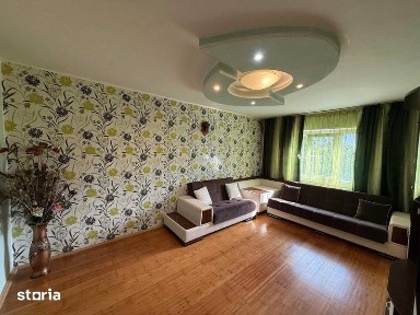 Vând apartament 3camere