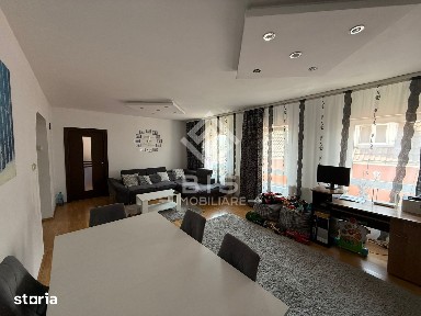 Apartament spațios cu 4 camere, 99 mp utili - George Enescu, Bistrița