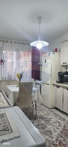 Apartament cu 3 camere de vânzare în zona Sud-Est
