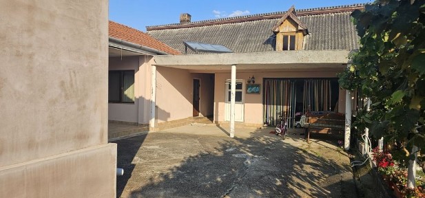 Casă la 2 km de Alesd si 35 km de Oradea - Lugasu de Jos