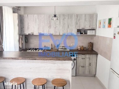 Apartament cu 2 camere, aer conditionat, decomandat, Royal Town Copou