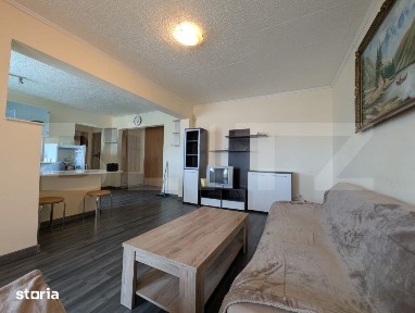 Apartament cu 3 camere, zona Nufarul