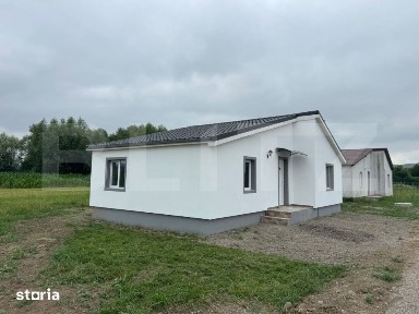 Casa de vacanta, 68mp, zona Suseni