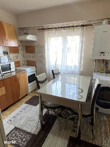 Apartament 3 camere Cetate zona Mercur