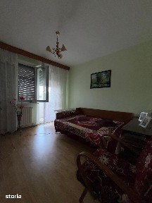 Apartament cu 3 camere decomandate