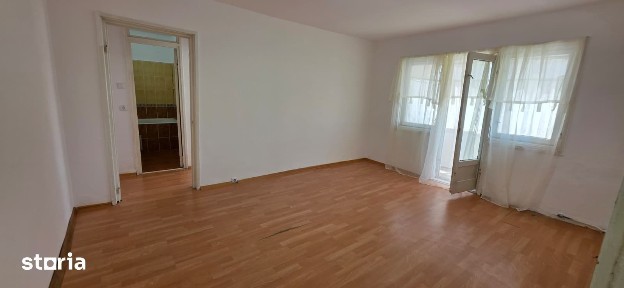 Central- 2 camere - Str. Miron Costin Bacau Locatie excelenta