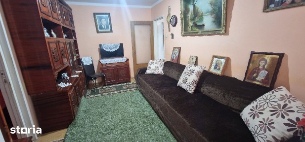 Trei camere, etajul 1, Piata Km 4-5